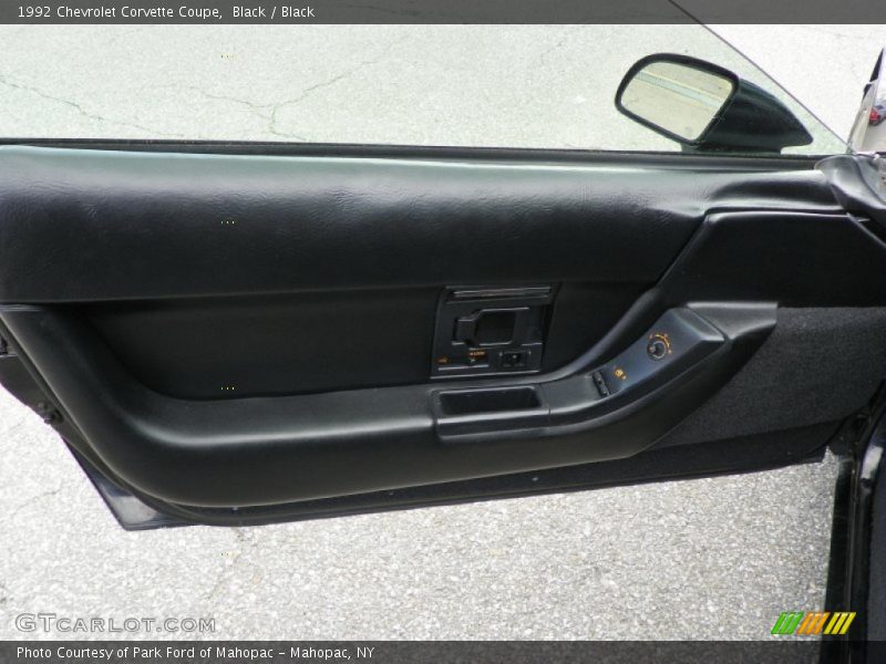 Black / Black 1992 Chevrolet Corvette Coupe