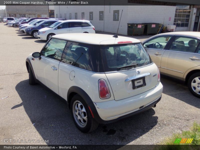 Pepper White / Panther Black 2005 Mini Cooper Hardtop