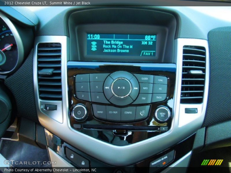 Summit White / Jet Black 2012 Chevrolet Cruze LT