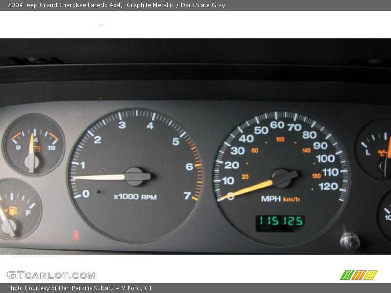 Graphite Metallic / Dark Slate Gray 2004 Jeep Grand Cherokee Laredo 4x4