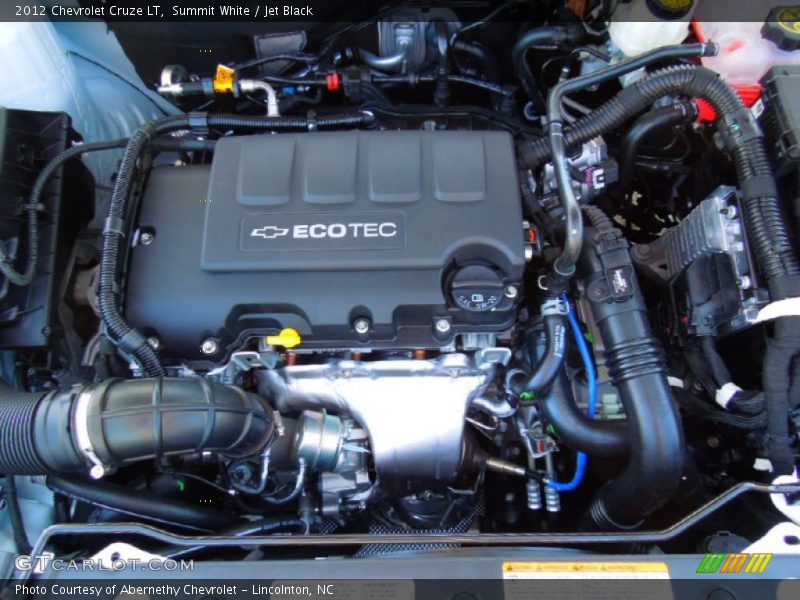 Summit White / Jet Black 2012 Chevrolet Cruze LT