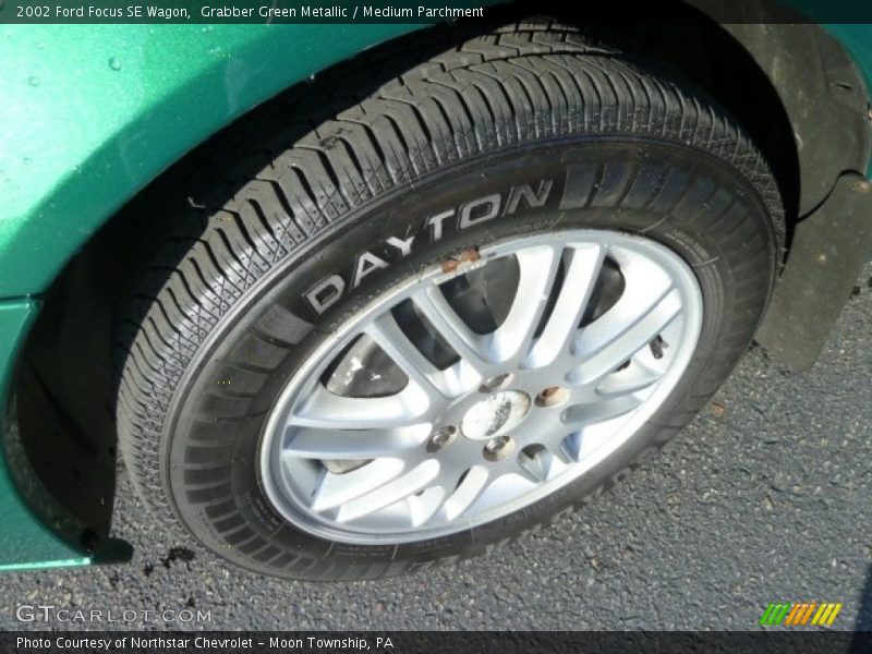 Grabber Green Metallic / Medium Parchment 2002 Ford Focus SE Wagon