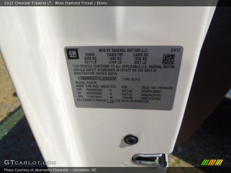 White Diamond Tricoat / Ebony 2012 Chevrolet Traverse LT