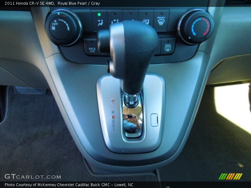 Royal Blue Pearl / Gray 2011 Honda CR-V SE 4WD