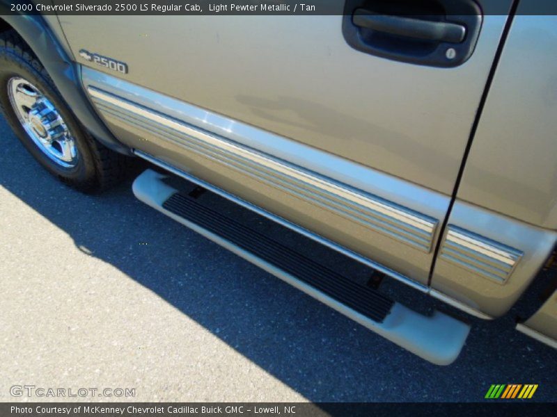 Light Pewter Metallic / Tan 2000 Chevrolet Silverado 2500 LS Regular Cab