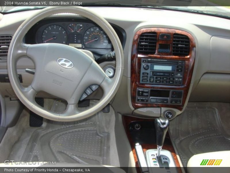 Ebony Black / Beige 2004 Hyundai Sonata V6