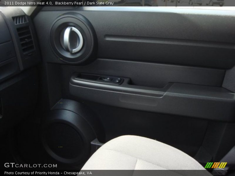 Blackberry Pearl / Dark Slate Gray 2011 Dodge Nitro Heat 4.0