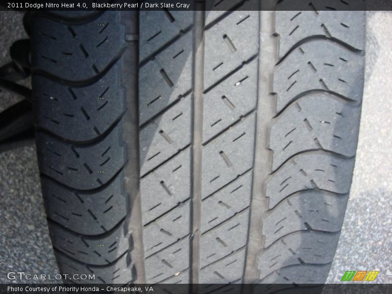 Blackberry Pearl / Dark Slate Gray 2011 Dodge Nitro Heat 4.0