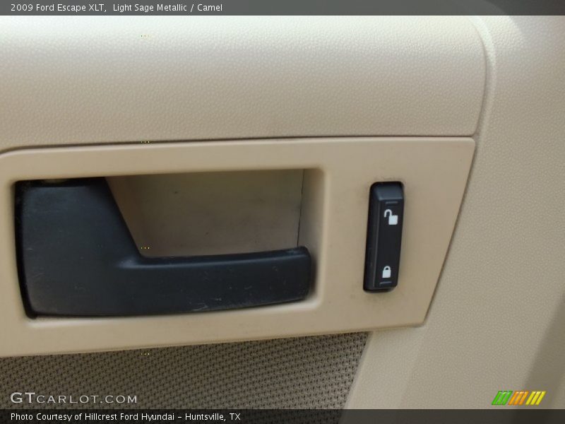 Light Sage Metallic / Camel 2009 Ford Escape XLT