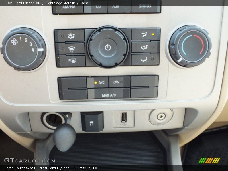 Light Sage Metallic / Camel 2009 Ford Escape XLT