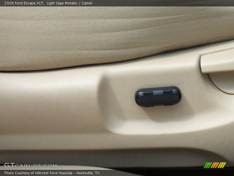 Light Sage Metallic / Camel 2009 Ford Escape XLT