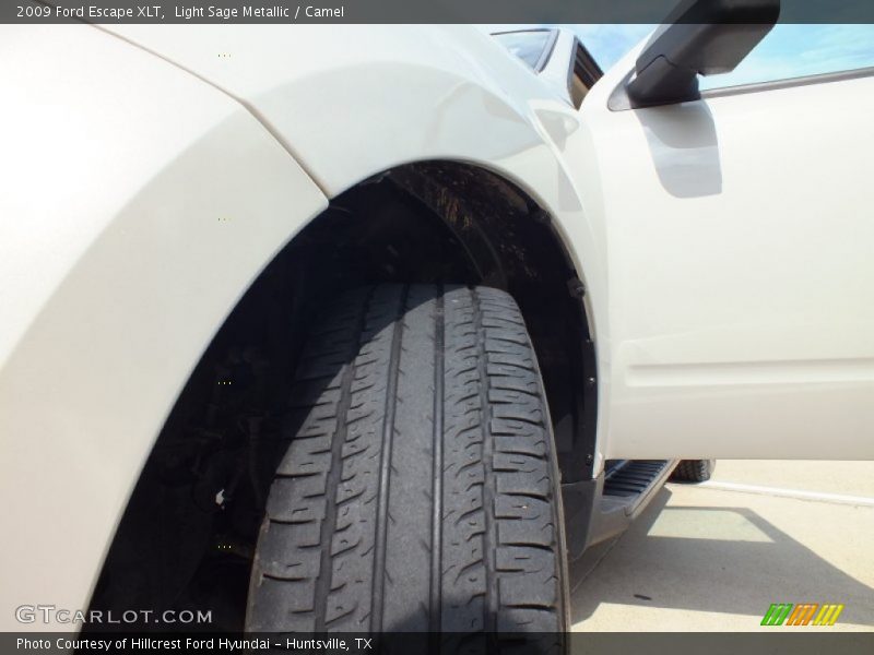 Light Sage Metallic / Camel 2009 Ford Escape XLT