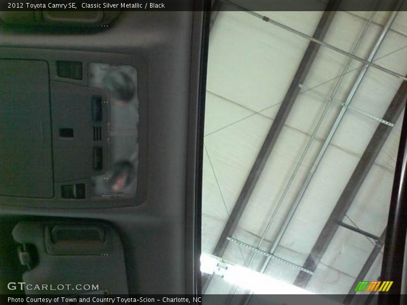 Classic Silver Metallic / Black 2012 Toyota Camry SE