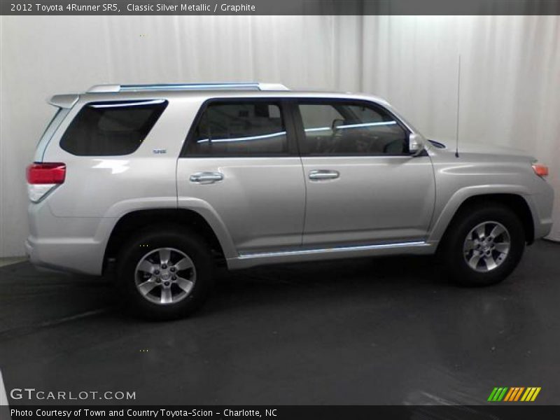 Classic Silver Metallic / Graphite 2012 Toyota 4Runner SR5