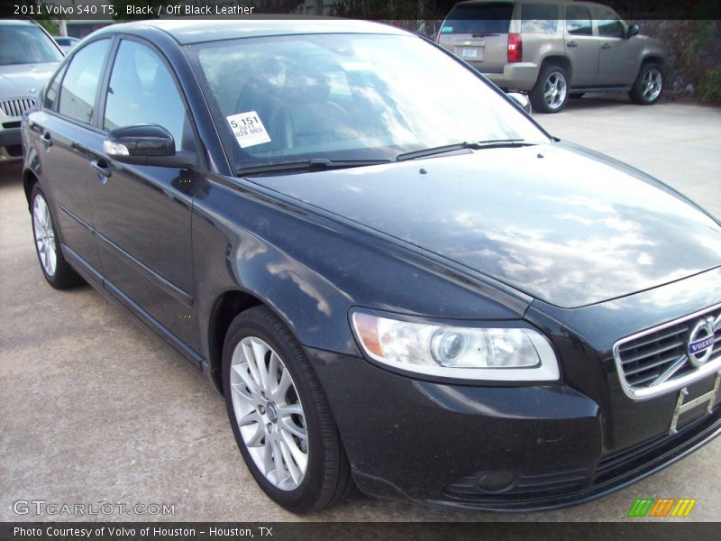 Black / Off Black Leather 2011 Volvo S40 T5