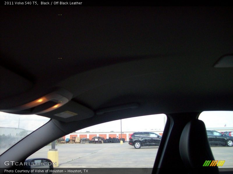 Black / Off Black Leather 2011 Volvo S40 T5