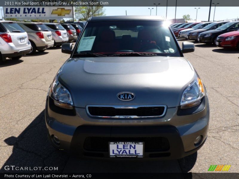 Titanium Gray / Red/Black Sport Cloth 2011 Kia Soul Sport