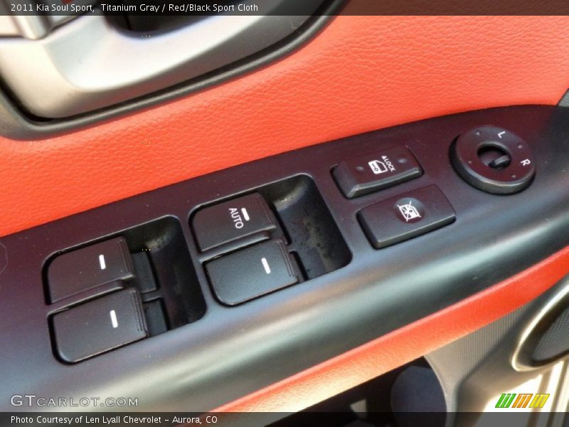 Titanium Gray / Red/Black Sport Cloth 2011 Kia Soul Sport