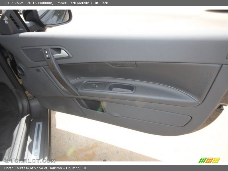 Ember Black Metallic / Off Black 2012 Volvo C70 T5 Platinum