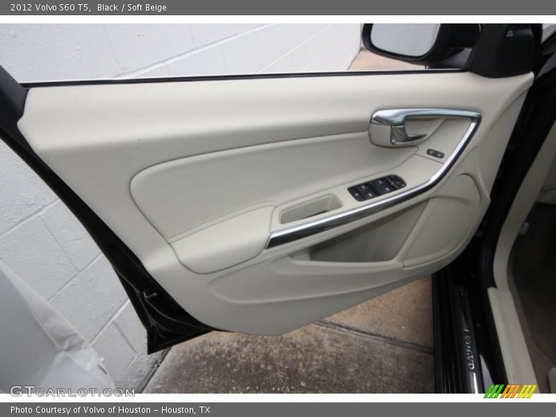 Black / Soft Beige 2012 Volvo S60 T5