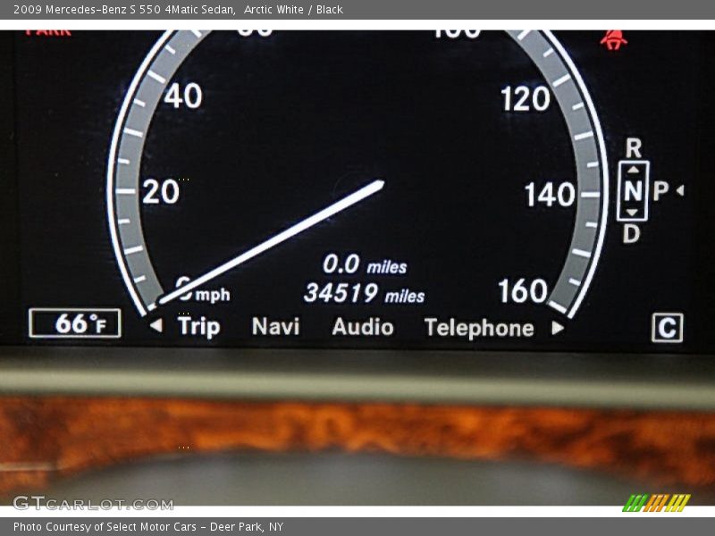 Arctic White / Black 2009 Mercedes-Benz S 550 4Matic Sedan