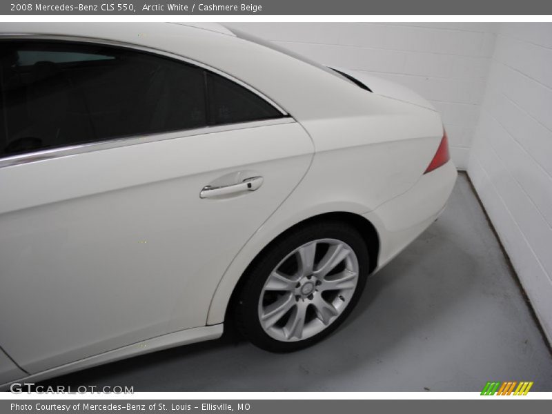 Arctic White / Cashmere Beige 2008 Mercedes-Benz CLS 550