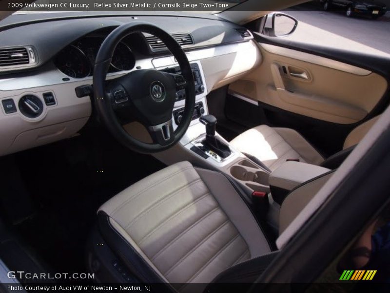 Reflex Silver Metallic / Cornsilk Beige Two-Tone 2009 Volkswagen CC Luxury