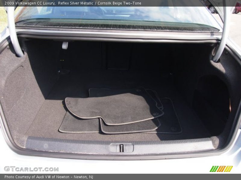 Reflex Silver Metallic / Cornsilk Beige Two-Tone 2009 Volkswagen CC Luxury