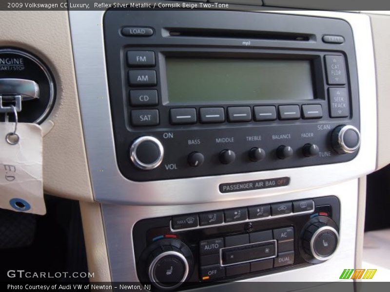 Reflex Silver Metallic / Cornsilk Beige Two-Tone 2009 Volkswagen CC Luxury