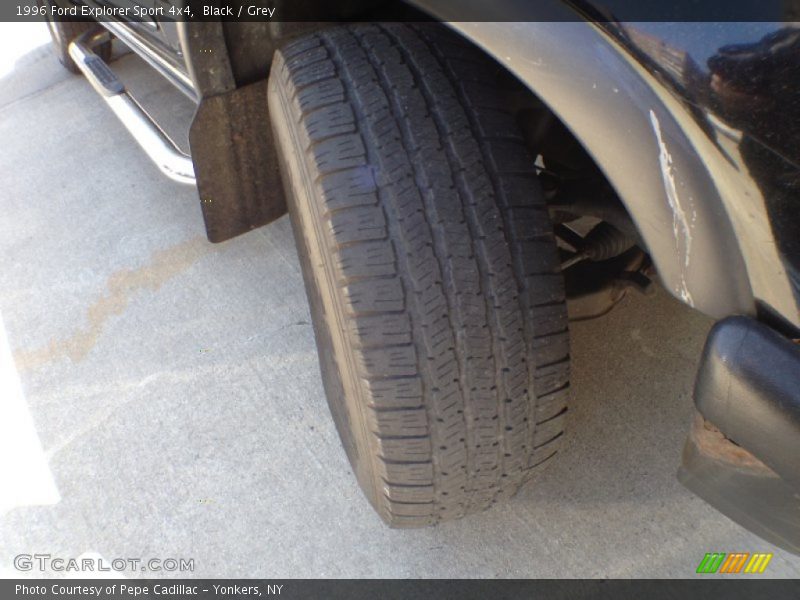 Black / Grey 1996 Ford Explorer Sport 4x4