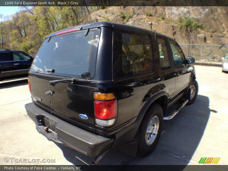 Black / Grey 1996 Ford Explorer Sport 4x4