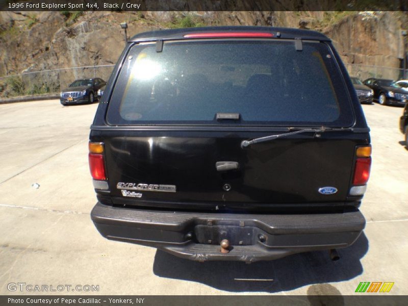 Black / Grey 1996 Ford Explorer Sport 4x4
