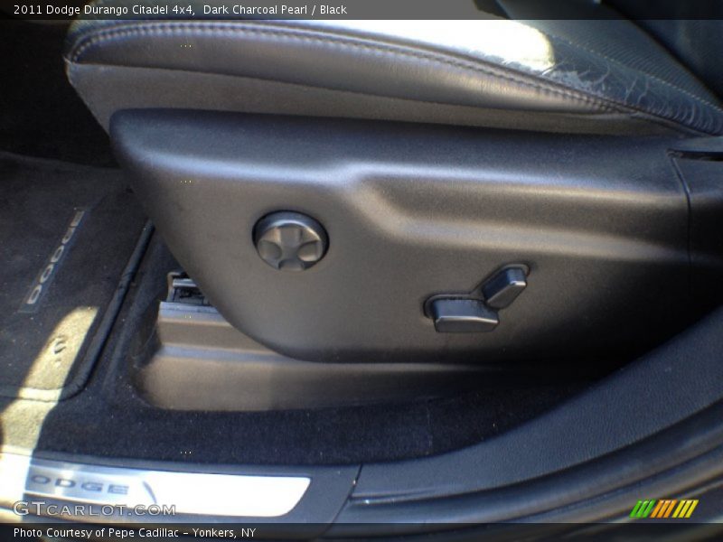 Dark Charcoal Pearl / Black 2011 Dodge Durango Citadel 4x4