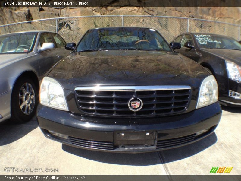 Black Raven / Black 2004 Cadillac DeVille DTS
