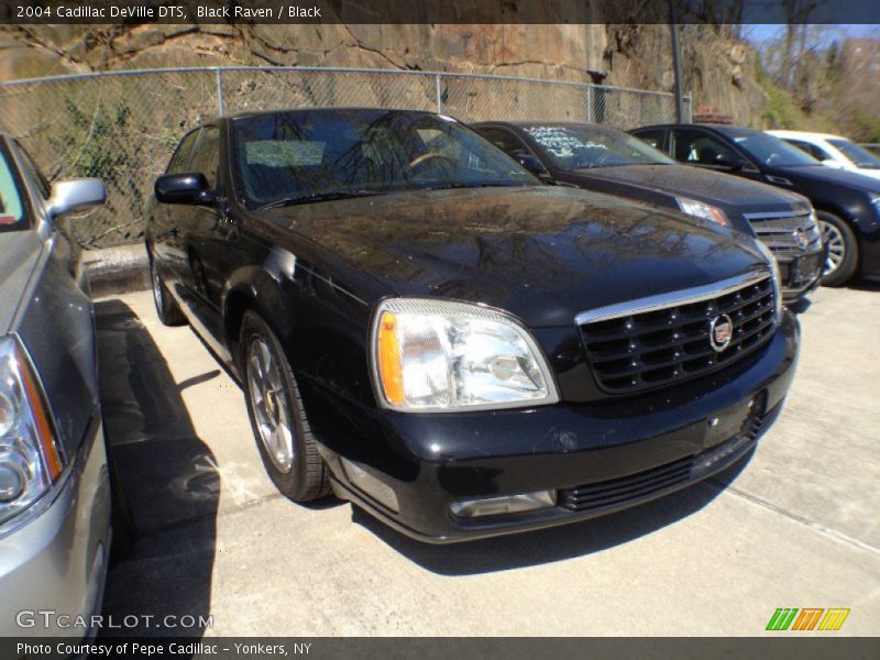 Black Raven / Black 2004 Cadillac DeVille DTS
