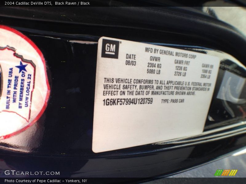Black Raven / Black 2004 Cadillac DeVille DTS