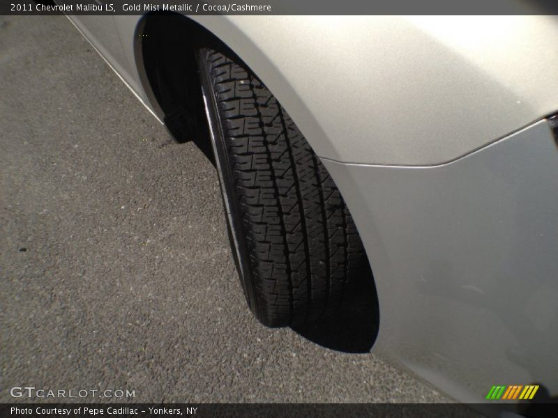 Gold Mist Metallic / Cocoa/Cashmere 2011 Chevrolet Malibu LS