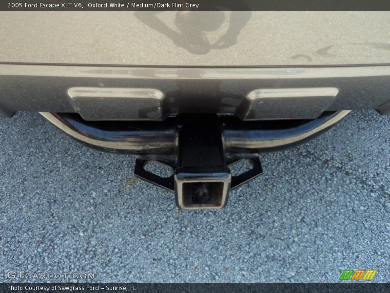 Oxford White / Medium/Dark Flint Grey 2005 Ford Escape XLT V6