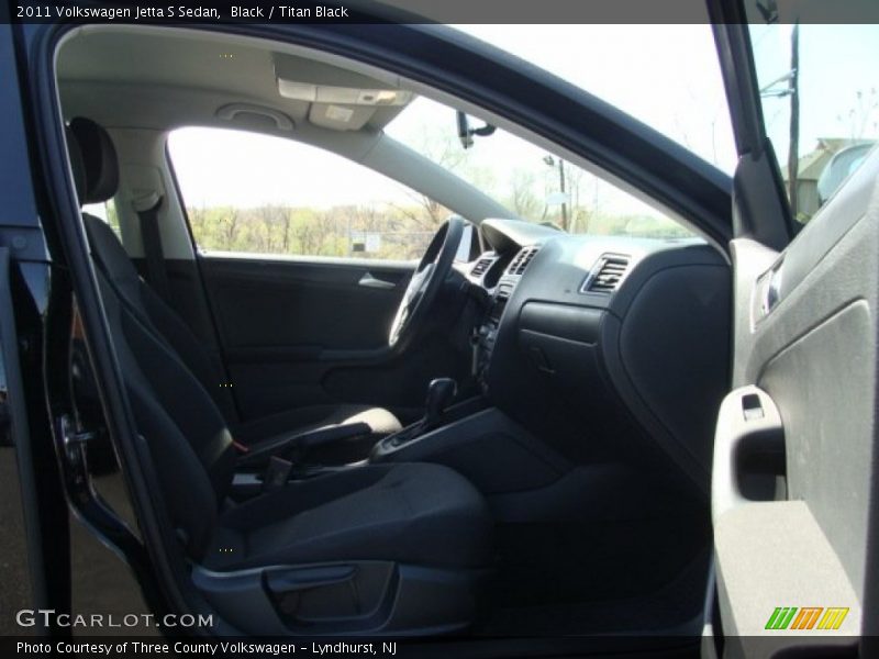 Black / Titan Black 2011 Volkswagen Jetta S Sedan