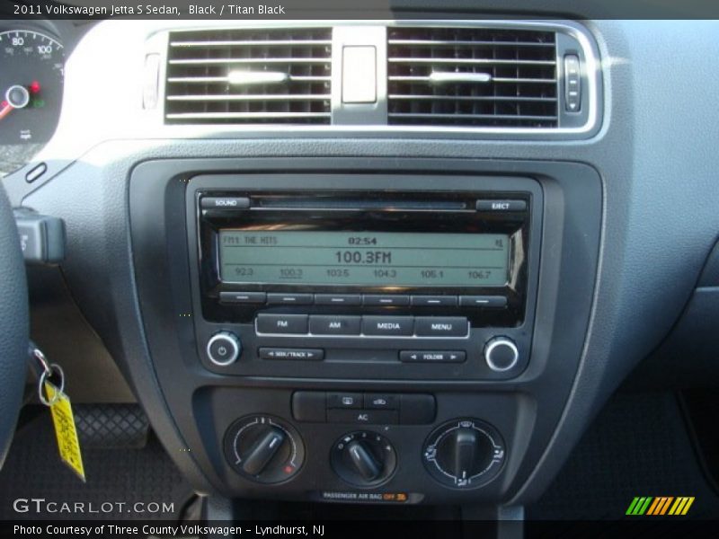 Black / Titan Black 2011 Volkswagen Jetta S Sedan