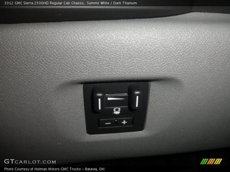 Summit White / Dark Titanium 2012 GMC Sierra 2500HD Regular Cab Chassis