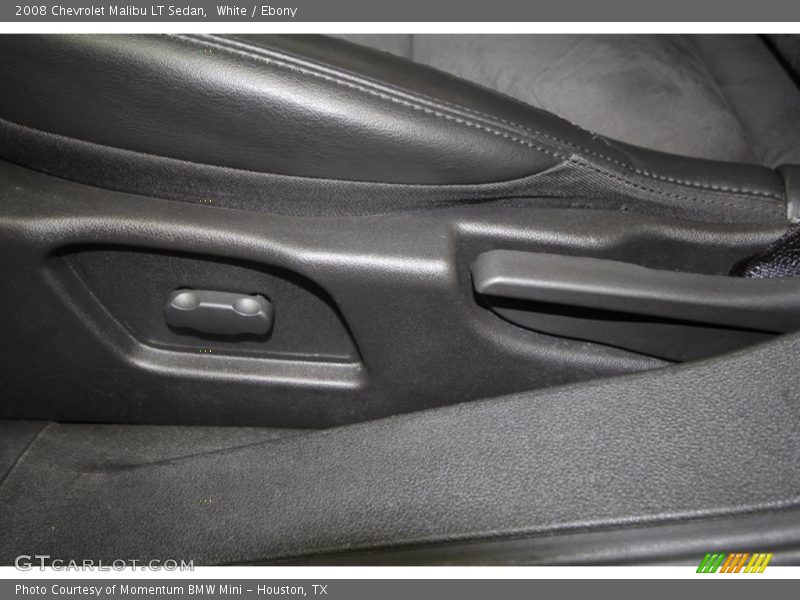 White / Ebony 2008 Chevrolet Malibu LT Sedan