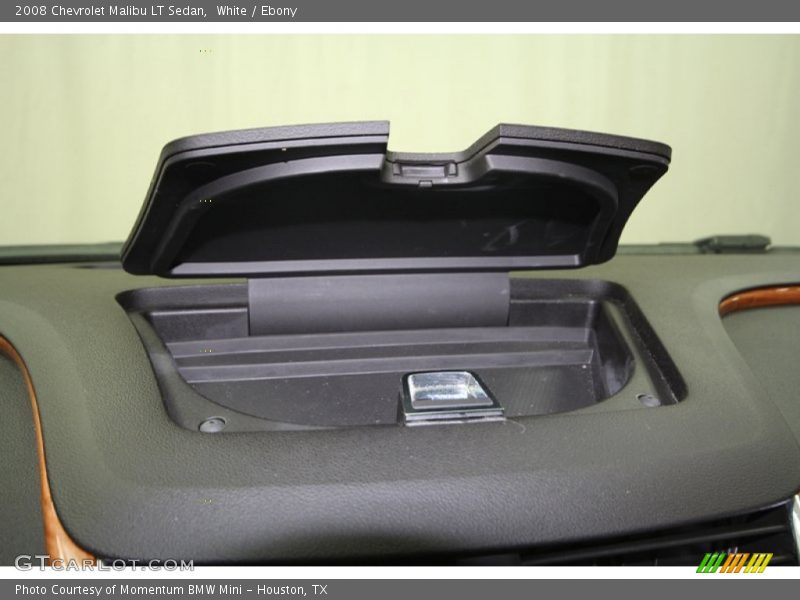White / Ebony 2008 Chevrolet Malibu LT Sedan