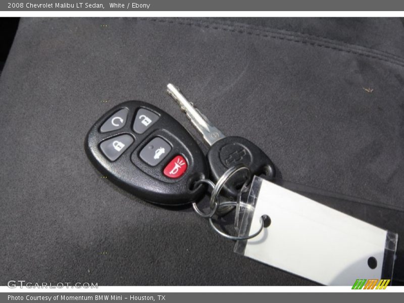 White / Ebony 2008 Chevrolet Malibu LT Sedan