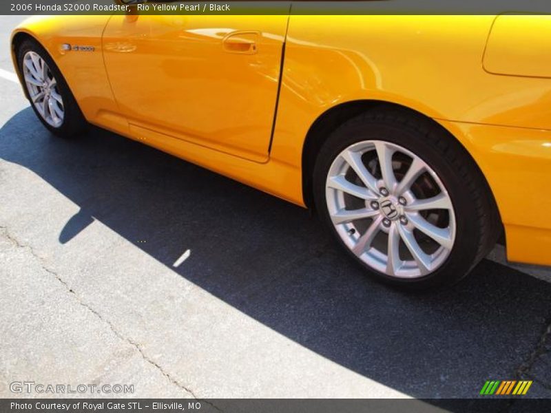 Rio Yellow Pearl / Black 2006 Honda S2000 Roadster