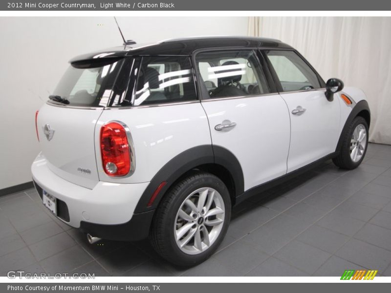 Light White / Carbon Black 2012 Mini Cooper Countryman
