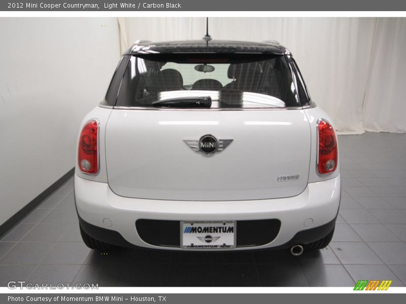 Light White / Carbon Black 2012 Mini Cooper Countryman