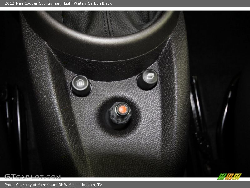 Light White / Carbon Black 2012 Mini Cooper Countryman