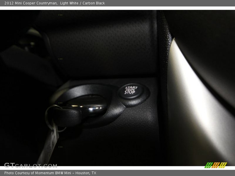 Light White / Carbon Black 2012 Mini Cooper Countryman