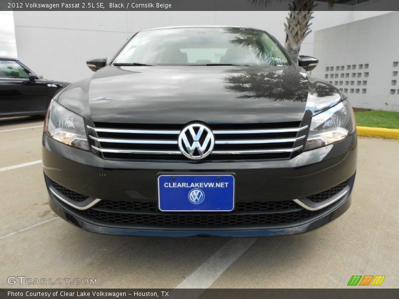 Black / Cornsilk Beige 2012 Volkswagen Passat 2.5L SE